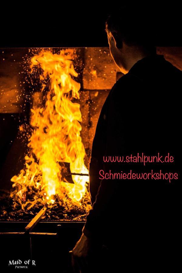 Hof Vierzehnender Im Hohen Venn - 70Qm Maisonette - 2 Schlafzimmer - Wohnkueche - Balkon Mit Grill - Monschau - Eifel - Hunde Willkommen - Islandpferde Luaran gambar