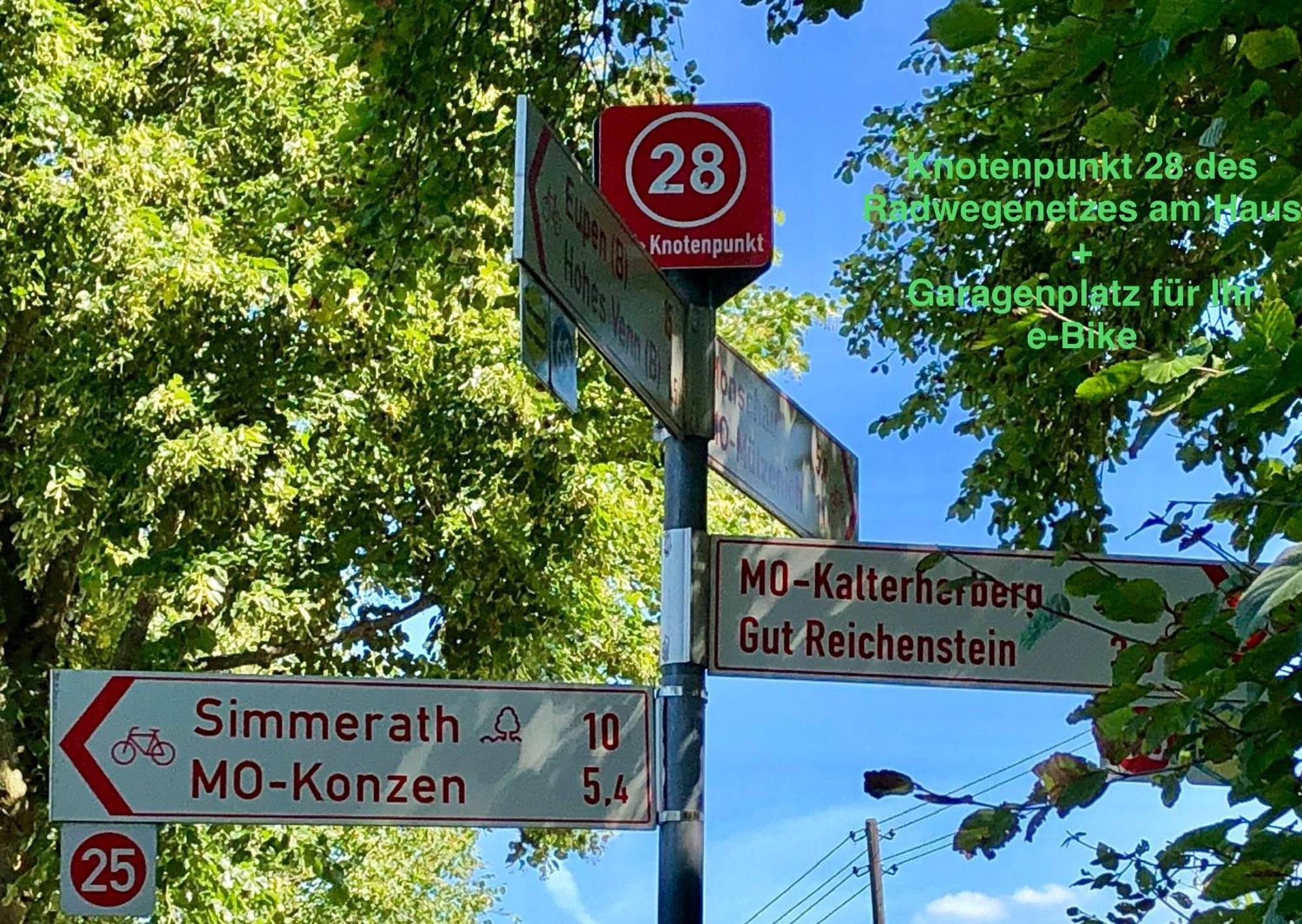Hof Vierzehnender Im Hohen Venn - 70Qm Maisonette - 2 Schlafzimmer - Wohnkueche - Balkon Mit Grill - Monschau - Eifel - Hunde Willkommen - Islandpferde Luaran gambar